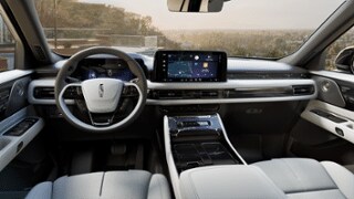 2025 Lincoln Lincoln Aviator Internal Image 2